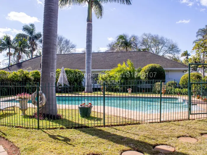 5 Bedroom House for Sale in Alexandra Park, Harare