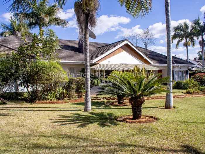 5 Bedroom House for Sale in Alexandra Park, Harare