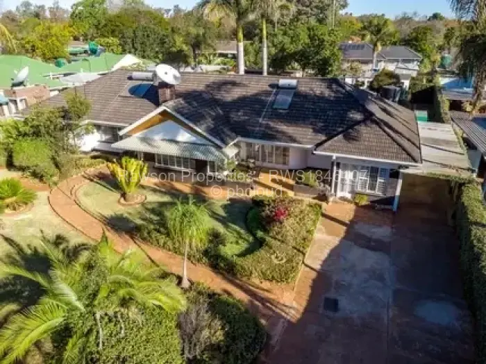 5 Bedroom House for Sale in Alexandra Park, Harare