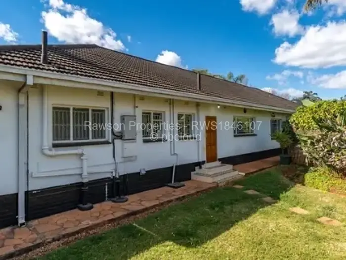 5 Bedroom House for Sale in Alexandra Park, Harare
