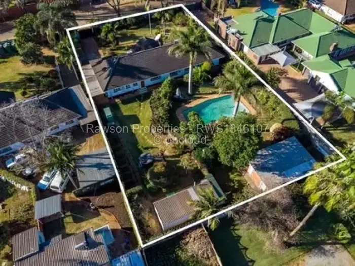 5 Bedroom House for Sale in Alexandra Park, Harare