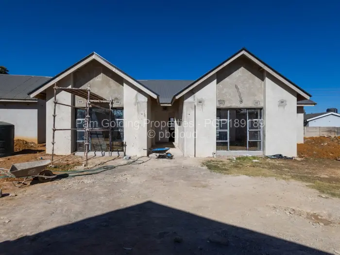 Townhouse/Cluster for Sale in Borrowdale West, Harare