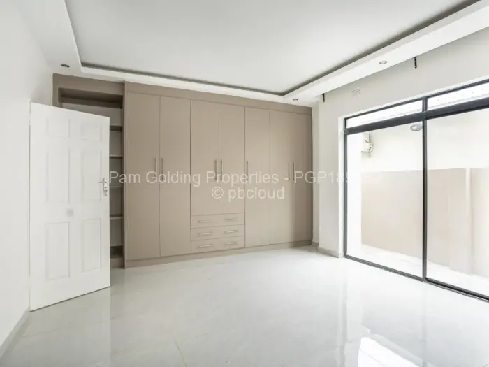 Townhouse/Cluster for Sale in Borrowdale West, Harare