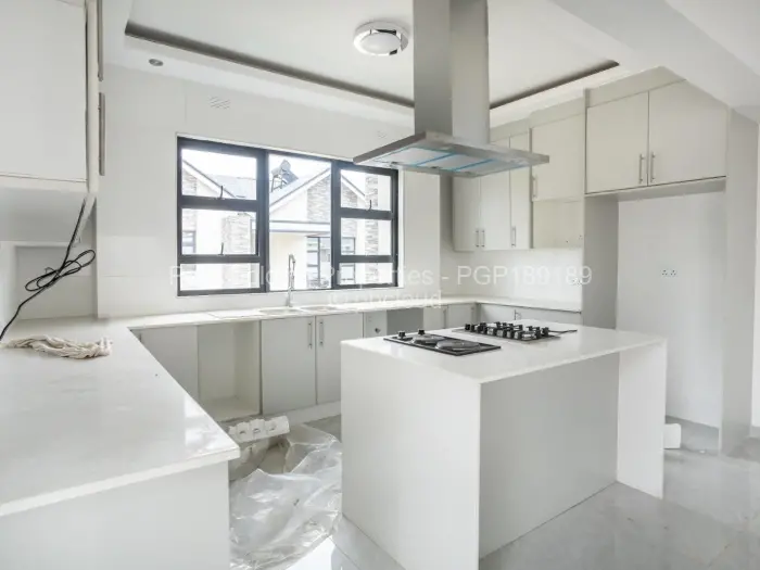 Townhouse/Cluster for Sale in Borrowdale West, Harare