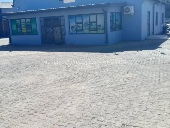 Warehouse/Industrial to Rent in Waterfalls, Harare