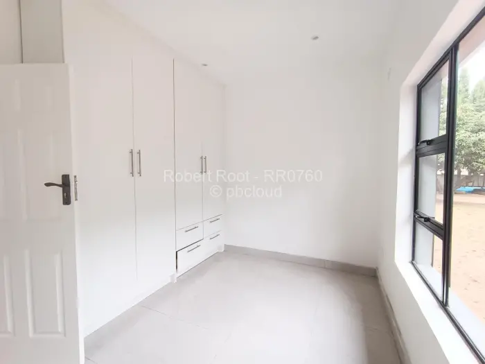 3 Bedroom Cottage/Garden Flat to Rent in Greendale