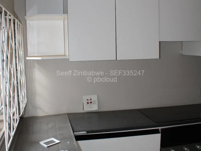 Commercial Property to Rent in Avenues