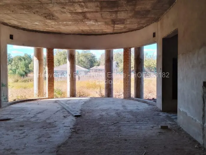 12 Bedroom House for Sale in Hatfield, Harare