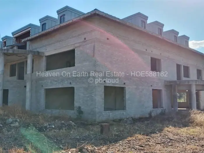 12 Bedroom House for Sale in Hatfield, Harare