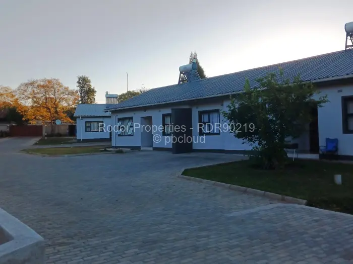 Townhouse/Cluster for Sale in Hillside Byo, Bulawayo