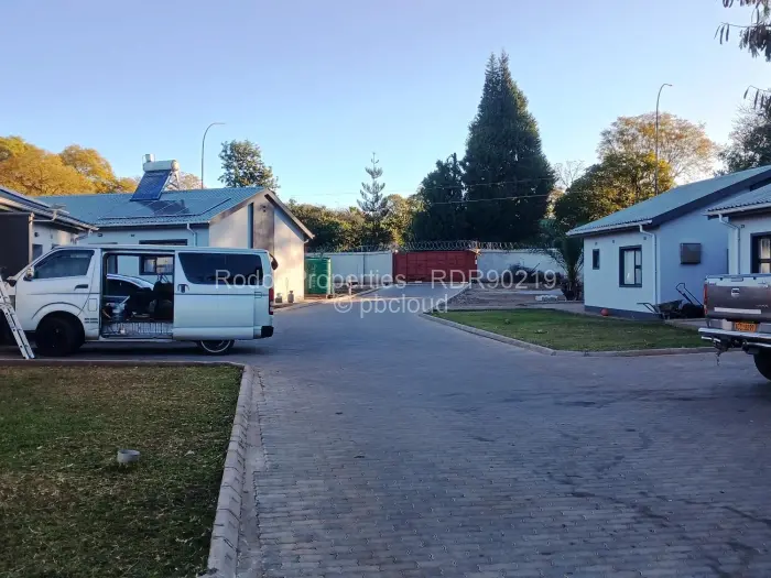 Townhouse/Cluster for Sale in Hillside Byo, Bulawayo