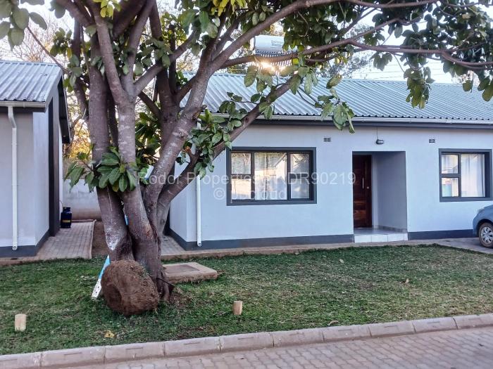 Townhouse/Cluster for Sale in Hillside Byo, Bulawayo