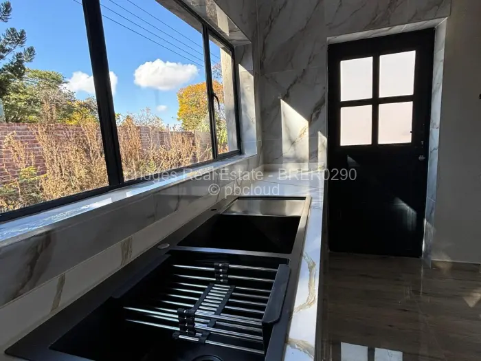 Townhouse/Cluster for Sale in Greendale North, Harare