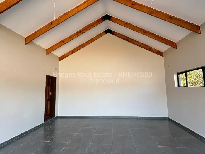 Townhouse/Cluster for Sale in Greendale North, Harare