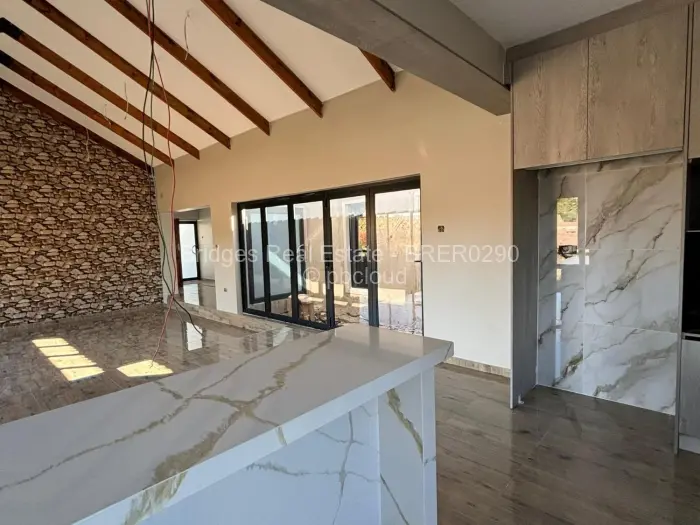 Townhouse/Cluster for Sale in Greendale North, Harare