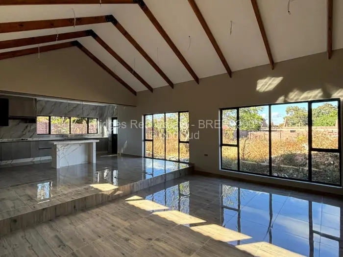 Townhouse/Cluster for Sale in Greendale North, Harare