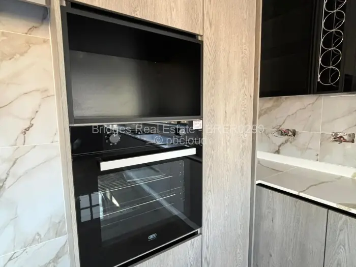 Townhouse/Cluster for Sale in Greendale North, Harare