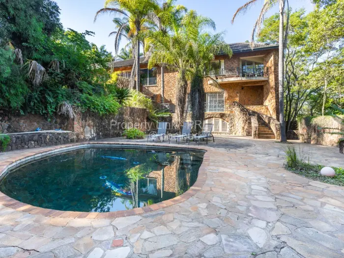 5 Bedroom House for Sale in Helensvale, Harare