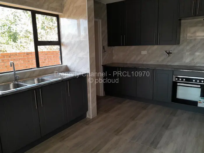 Townhouse/Cluster for Sale in Mabvazuva Estates, Ruwa