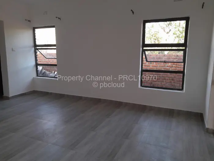 Townhouse/Cluster for Sale in Mabvazuva Estates, Ruwa