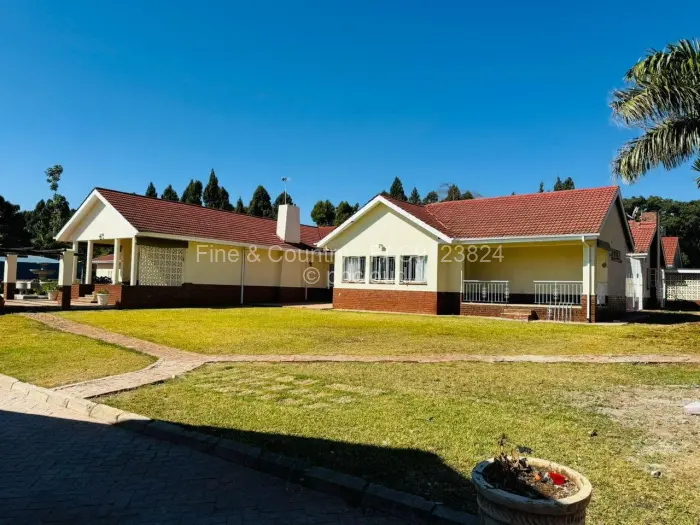 9 Bedroom House to Rent in Borrowdale