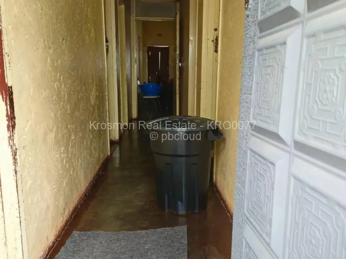 4 Bedroom House for Sale in Chitungwiza, Chitungwiza