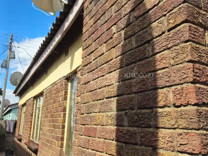 4 Bedroom House for Sale in Chitungwiza, Chitungwiza