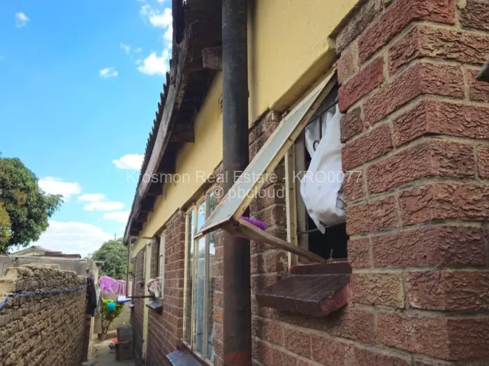 4 Bedroom House for Sale in Chitungwiza, Chitungwiza