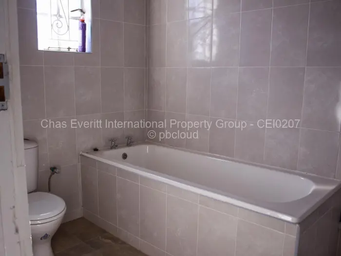 Warehouse/Industrial to Rent in Bulawayo City Centre, Bulawayo