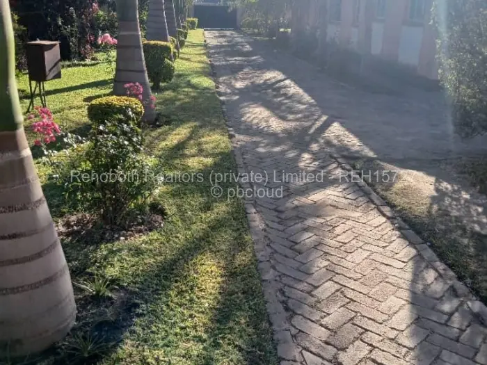 2 Bedroom Cottage/Garden Flat to Rent in Goodhope