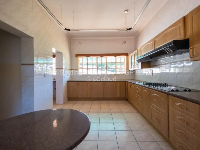 5 Bedroom House for Sale in Ryelands, Harare