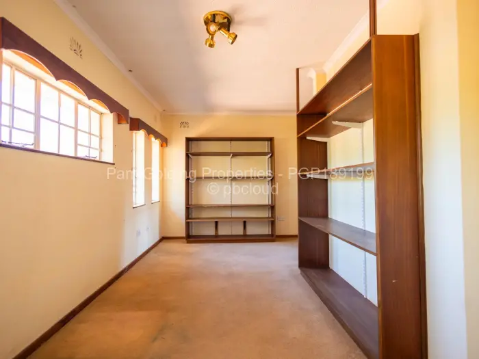 5 Bedroom House for Sale in Ryelands, Harare