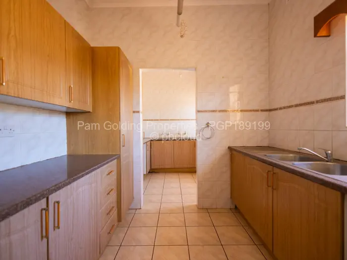 5 Bedroom House for Sale in Ryelands, Harare