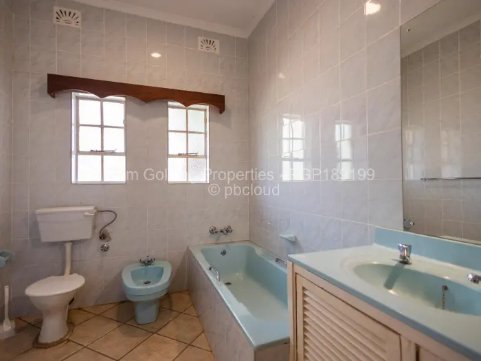 5 Bedroom House for Sale in Ryelands, Harare