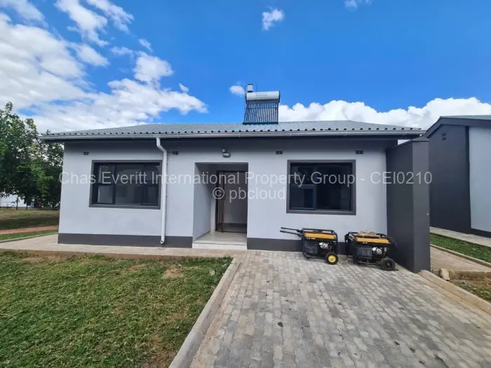Townhouse/Cluster for Sale in Hillside Byo, Bulawayo