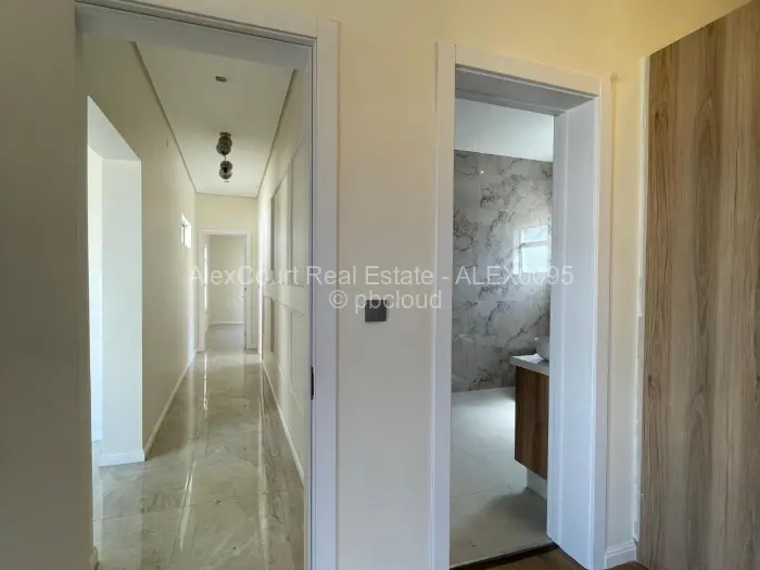 5 Bedroom House for Sale in Mount Pleasant Heights, Harare