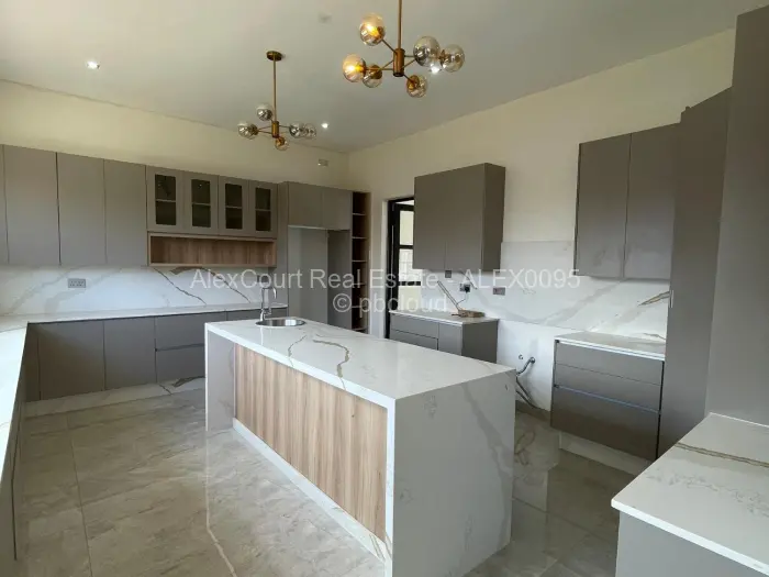 5 Bedroom House for Sale in Mount Pleasant Heights, Harare
