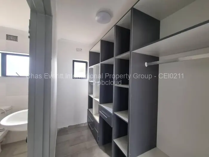 Townhouse/Cluster for Sale in Hillside Byo, Bulawayo