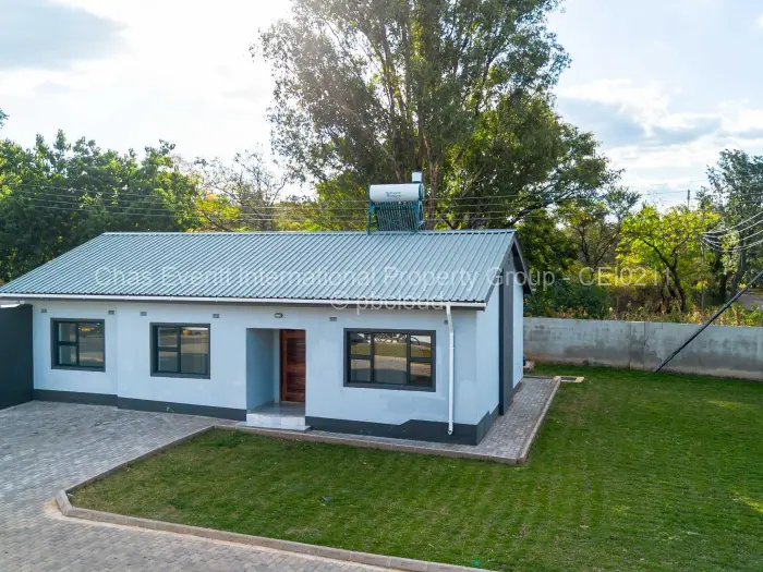 Townhouse/Cluster for Sale in Hillside Byo, Bulawayo