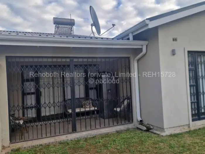Townhouse/Complex/Cluster to Rent in Greendale