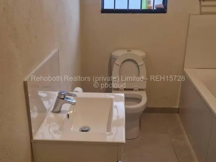 Townhouse/Complex/Cluster to Rent in Greendale