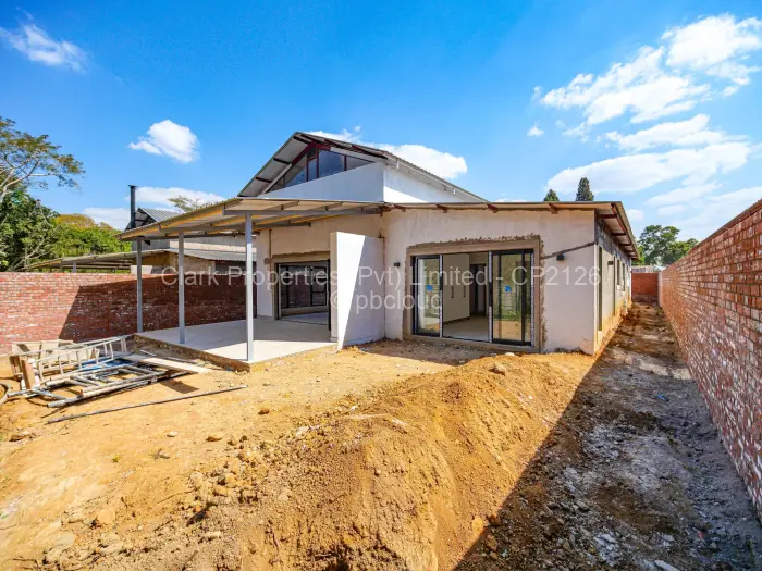 Townhouse/Complex/Cluster for Sale in Newlands, Harare