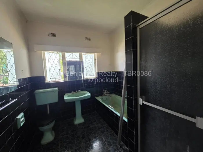 Commercial Property to Rent in Alexandra Park