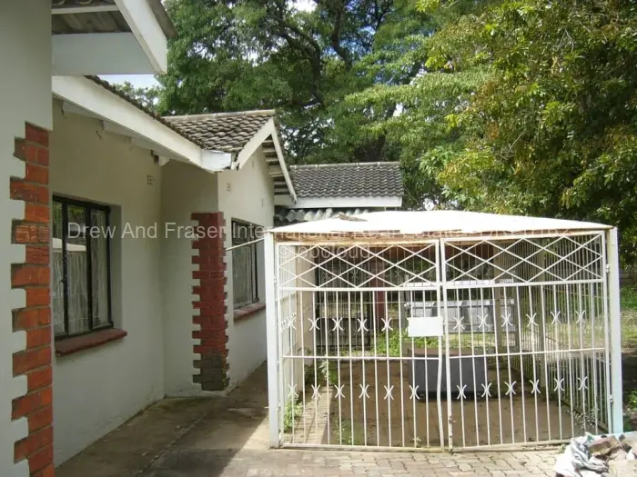 3 Bedroom House to Rent in Braeside