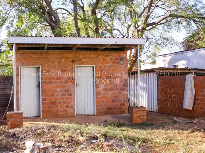 3 Bedroom House for Sale in Kumalo, Bulawayo