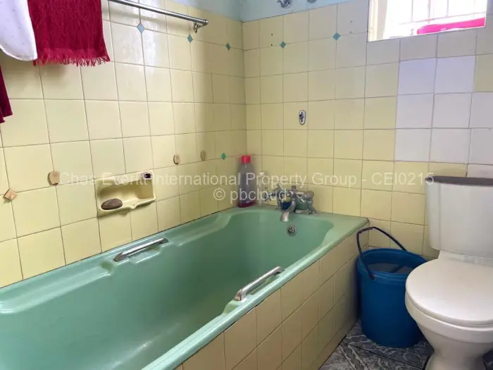 3 Bedroom House for Sale in Kumalo, Bulawayo