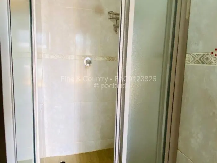 House to Rent in Brookeview