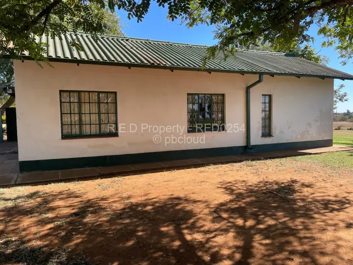 3 Bedroom House for Sale in Worringham, Bulawayo