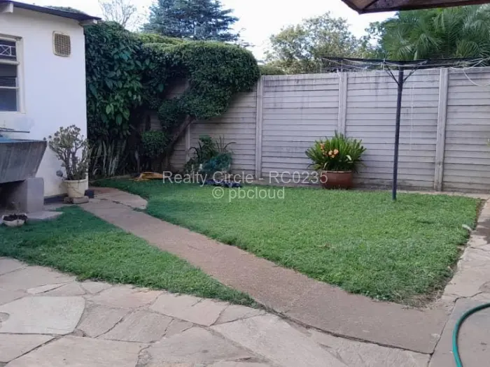 2 Bedroom Cottage/Garden Flat to Rent in Mount Pleasant