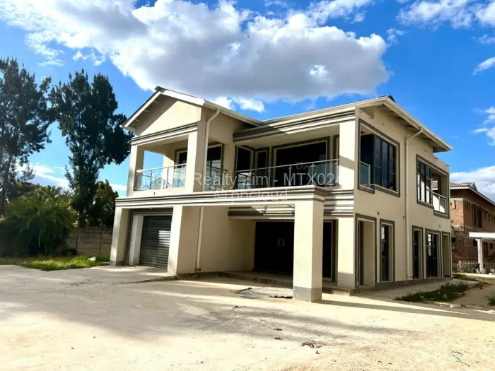 Townhouse/Complex/Cluster for Sale in Strathaven, Harare